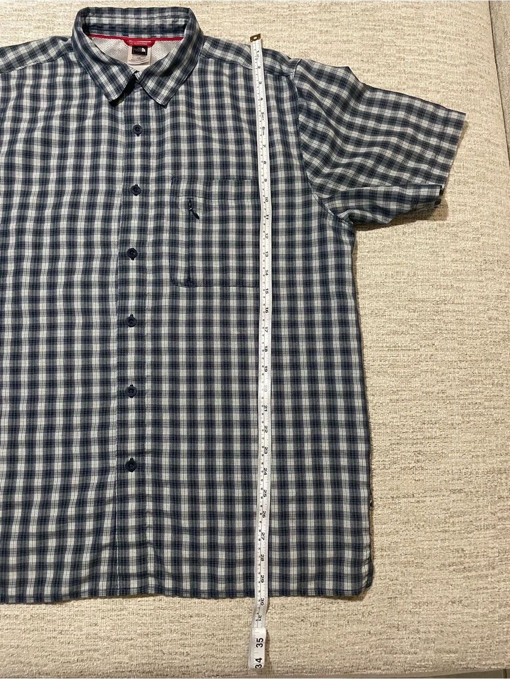 The North Face Men’s Blue Check Short Sleeve Button Down Shirt Size L